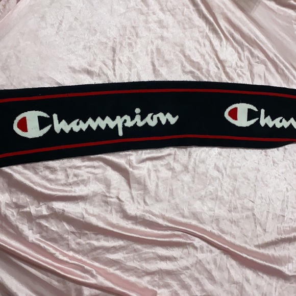 Reversible Champion scarf - Picture 4 of 4